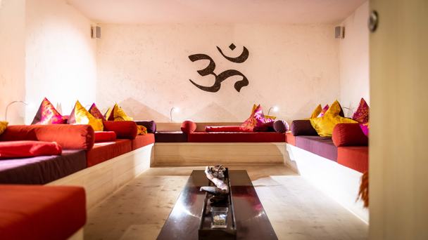 7 Days of Bliss, 1 Night Free